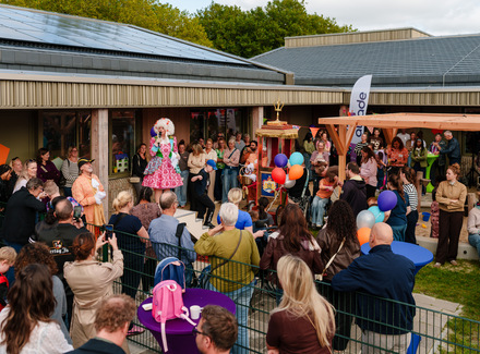 Vernieuwde locatie KDC De Vlieger, SO It Twalûk en Wille officieel geopend in Leeuwarden